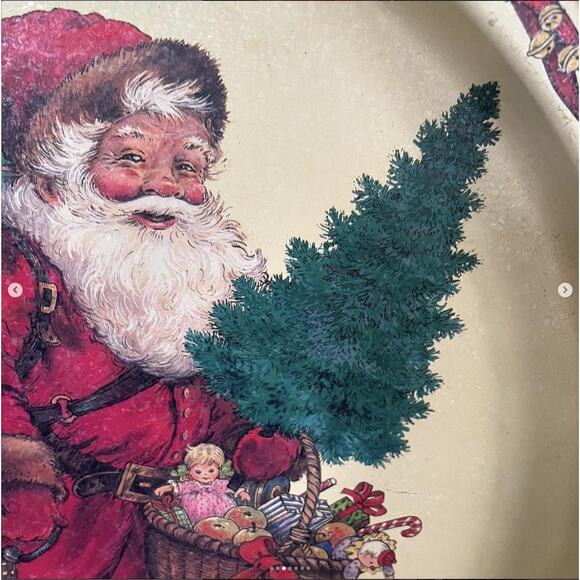 Vintage Old World Santa Tin Christmas Serving Tray Round Hong Kong 1991 - Picture 3 of 7